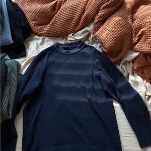 Lululemon knit Men's Navy Sweater